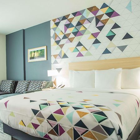 La Quinta Inn & Suites By Wyndham مدينة ليك المظهر الخارجي الصورة