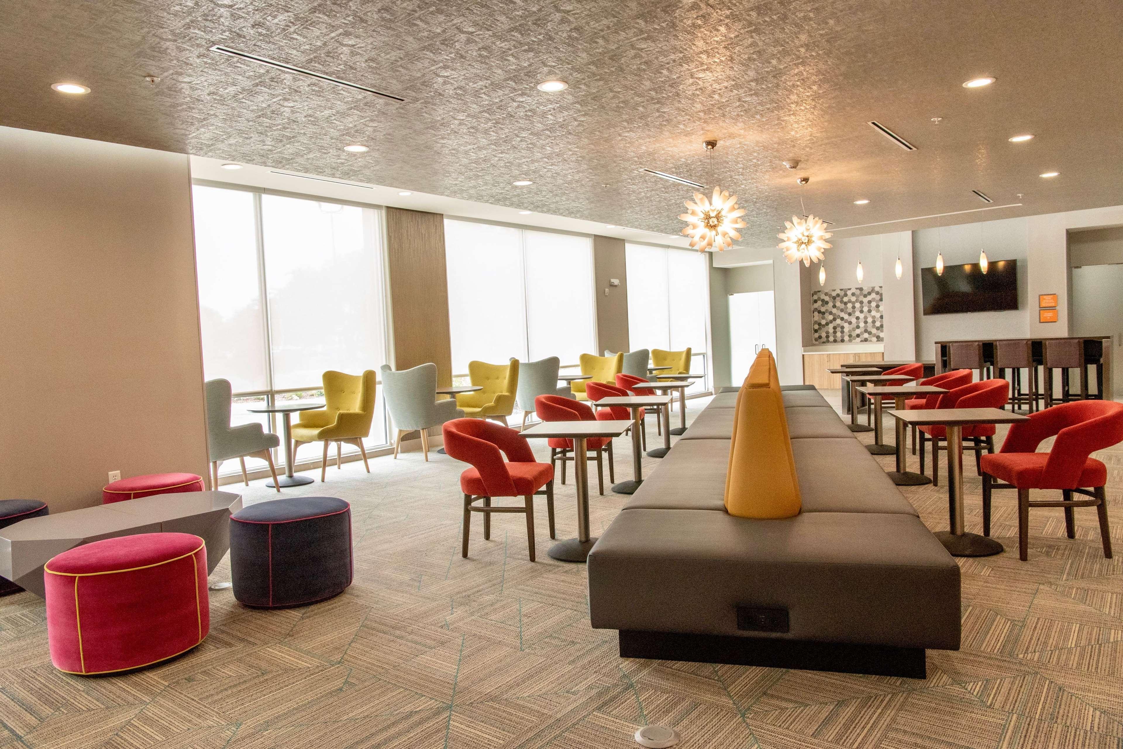 La Quinta Inn & Suites By Wyndham مدينة ليك المظهر الخارجي الصورة