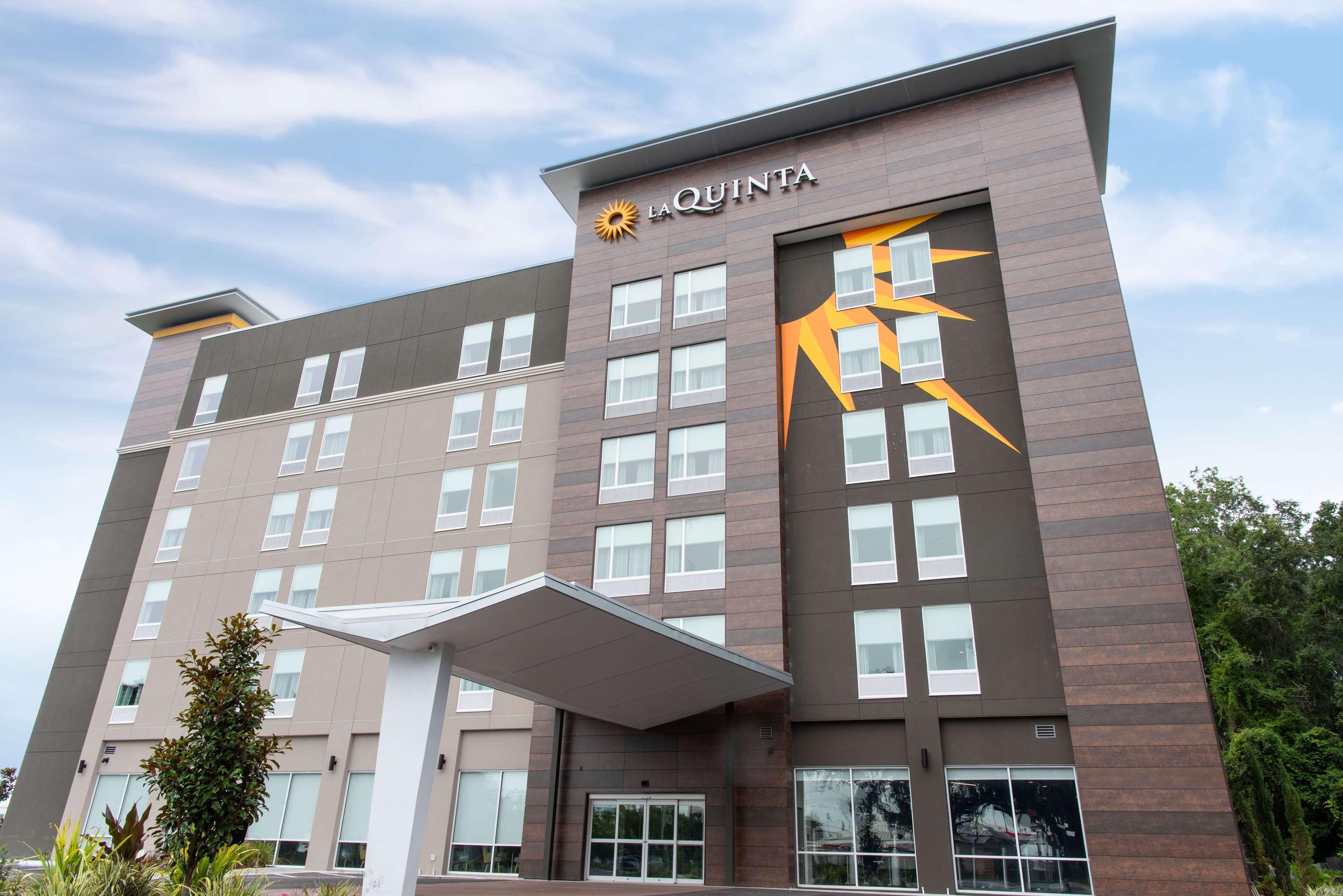 La Quinta Inn & Suites By Wyndham مدينة ليك المظهر الخارجي الصورة