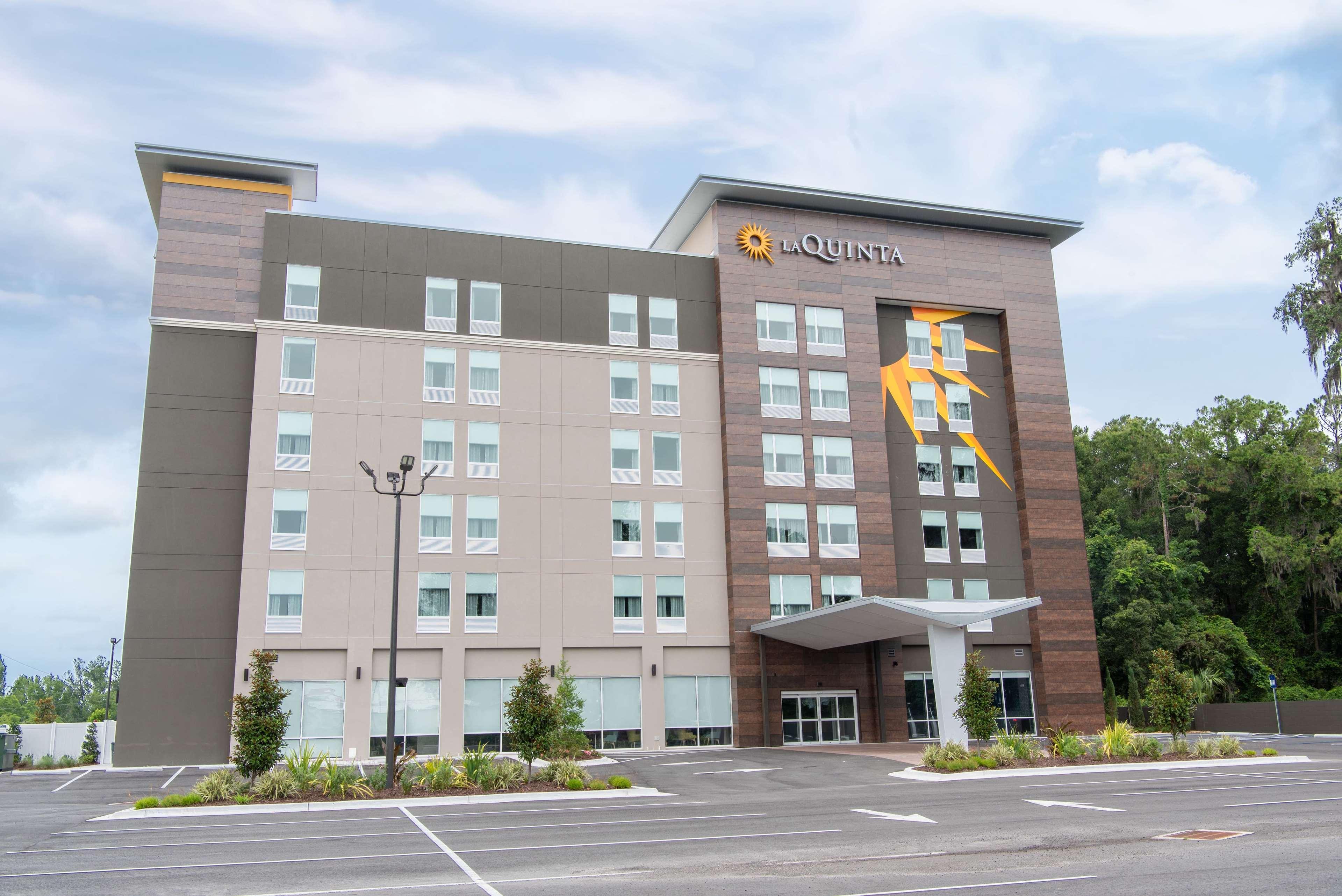 La Quinta Inn & Suites By Wyndham مدينة ليك المظهر الخارجي الصورة